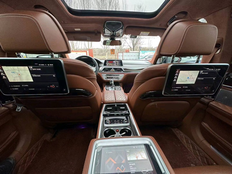 青岛21年宝马7系7