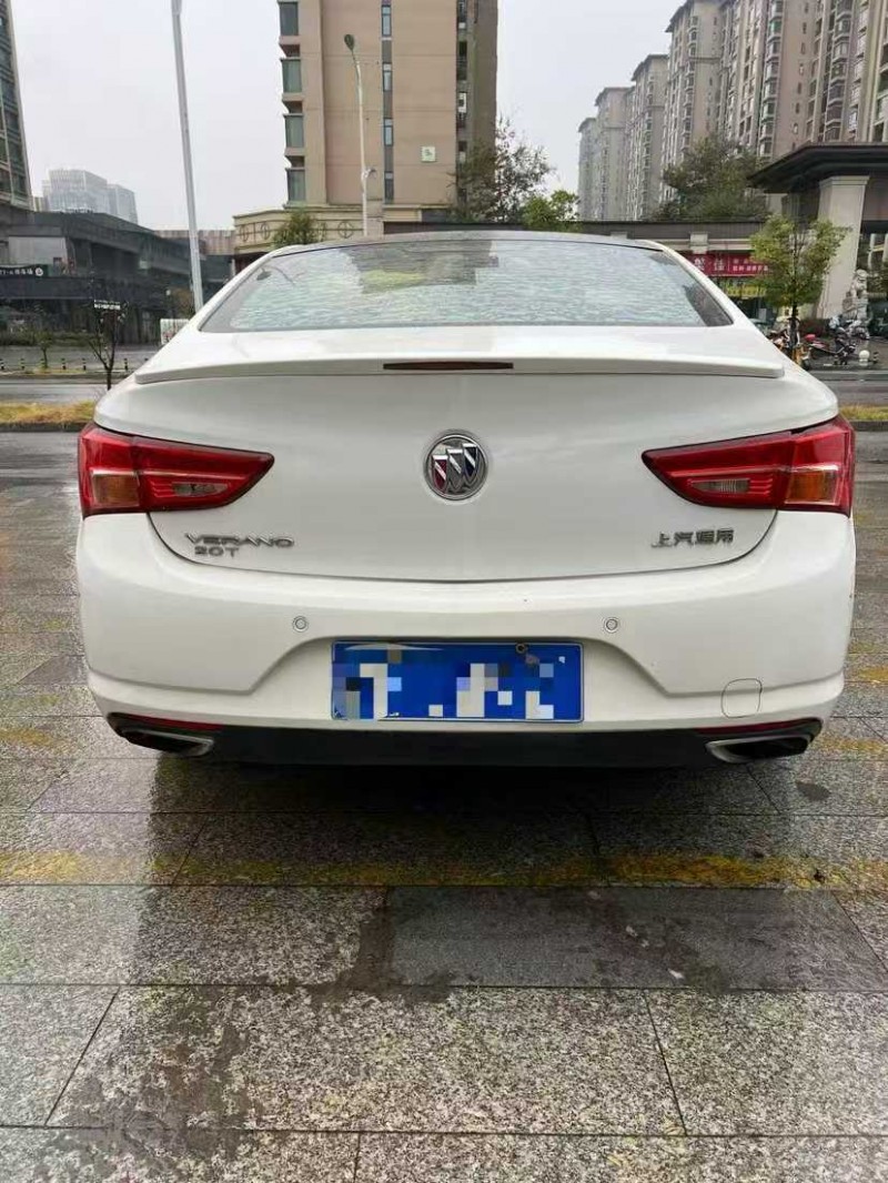 南昌16年别克威朗2