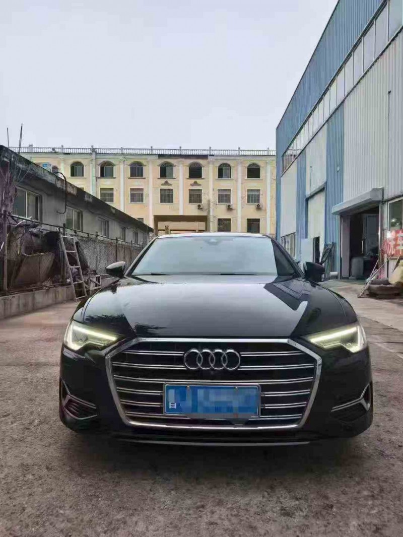 济宁23年奥迪A6L1
