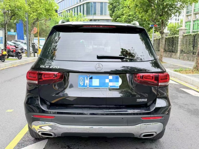 深圳22年奔驰GLB7