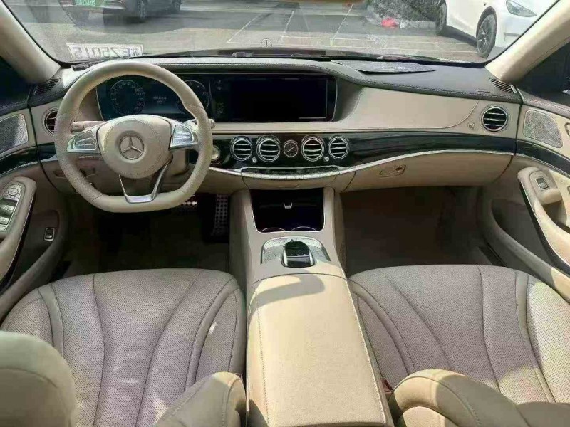 连云港17年奔驰S4