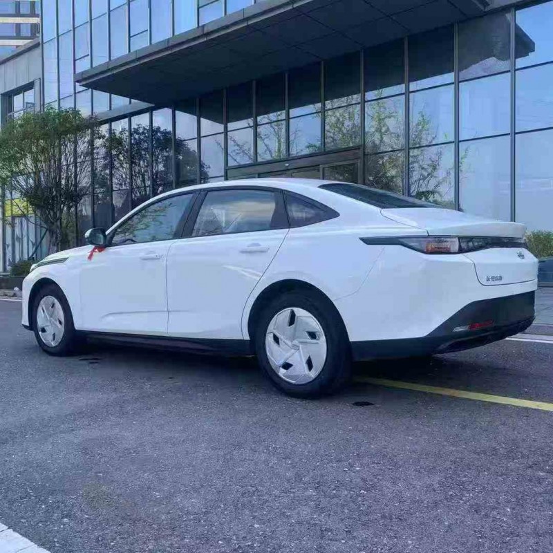 常德25年长安汽车欧尚7