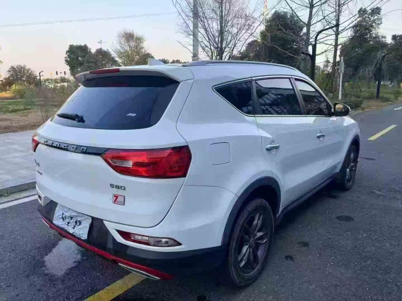 张家界22年东风风光8