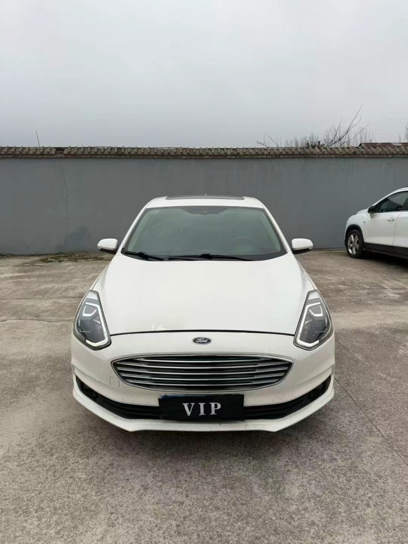 安阳21年福特福睿斯1