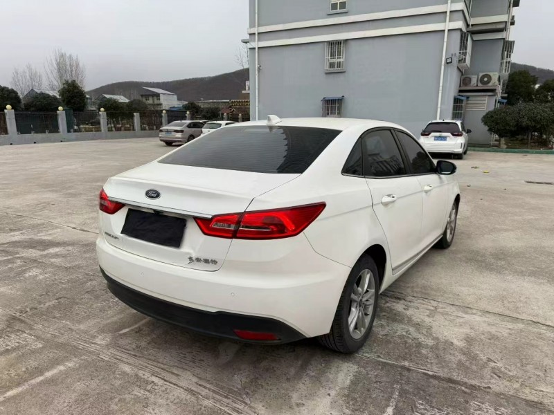 安阳21年福特福睿斯7