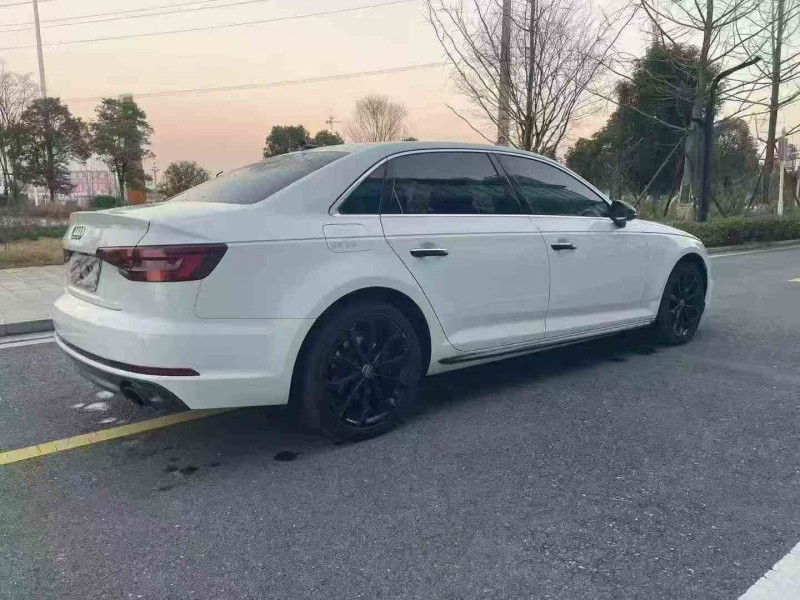 邵阳18年奥迪A4L7