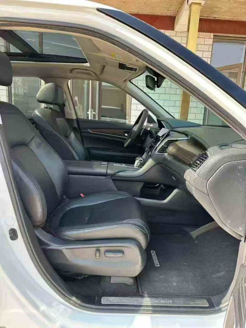 邢台17年本田冠道8