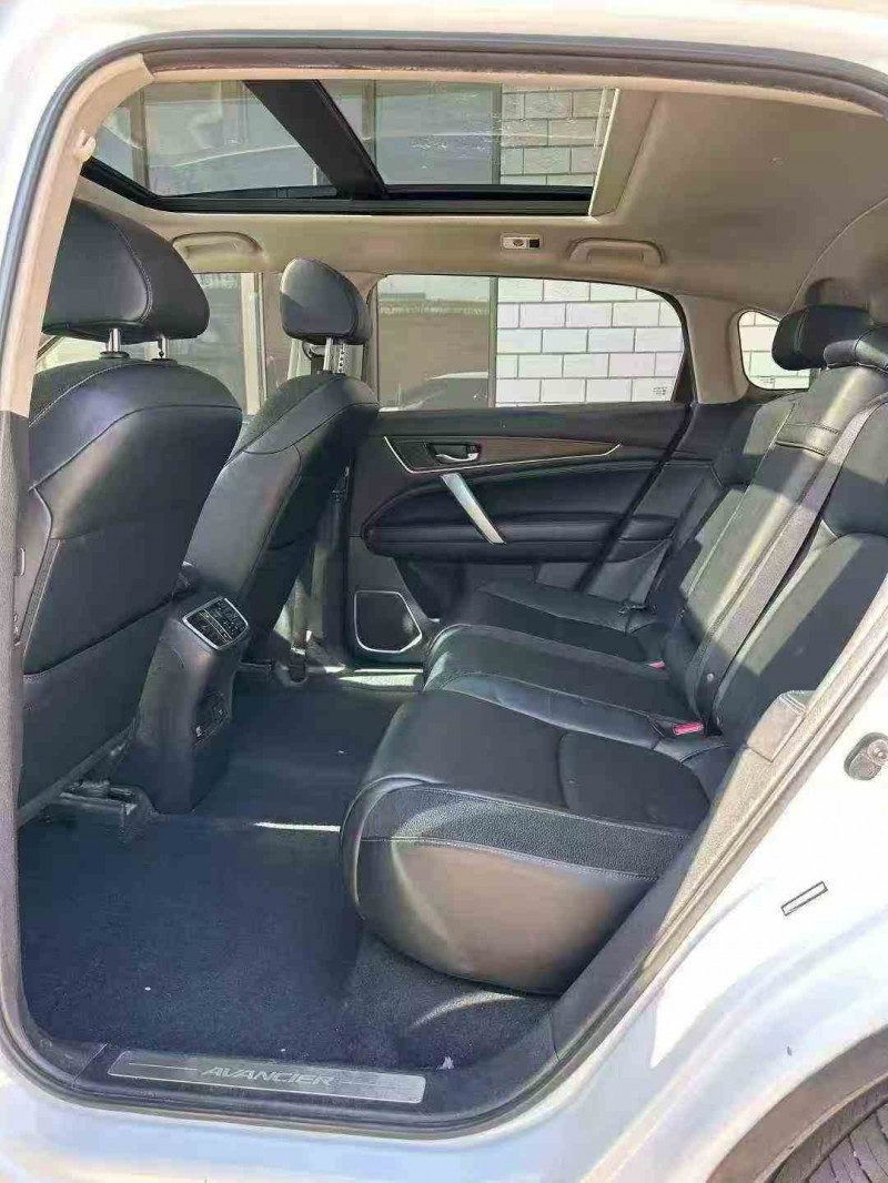 邢台17年本田冠道9