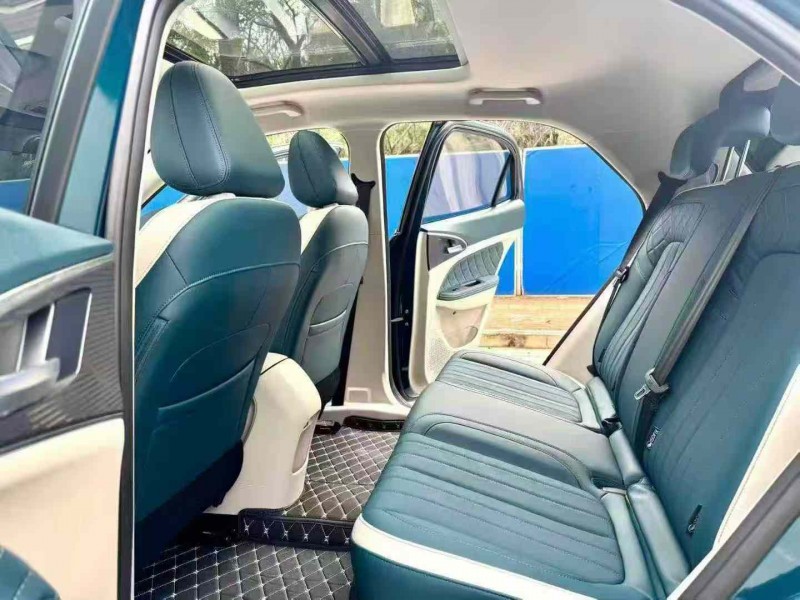 南宁25年长城汽车欧拉6