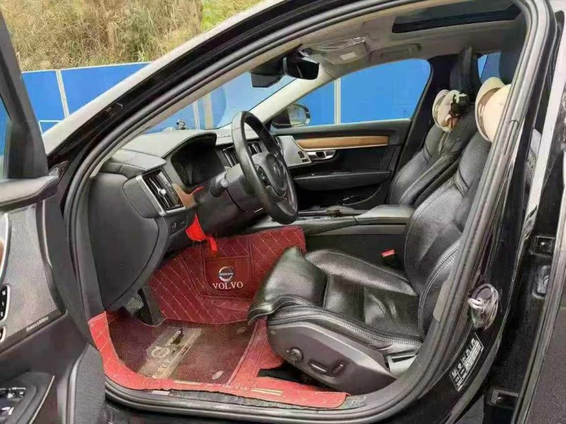 南宁17年沃尔沃S904