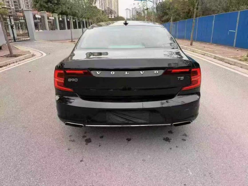 南宁17年沃尔沃S909