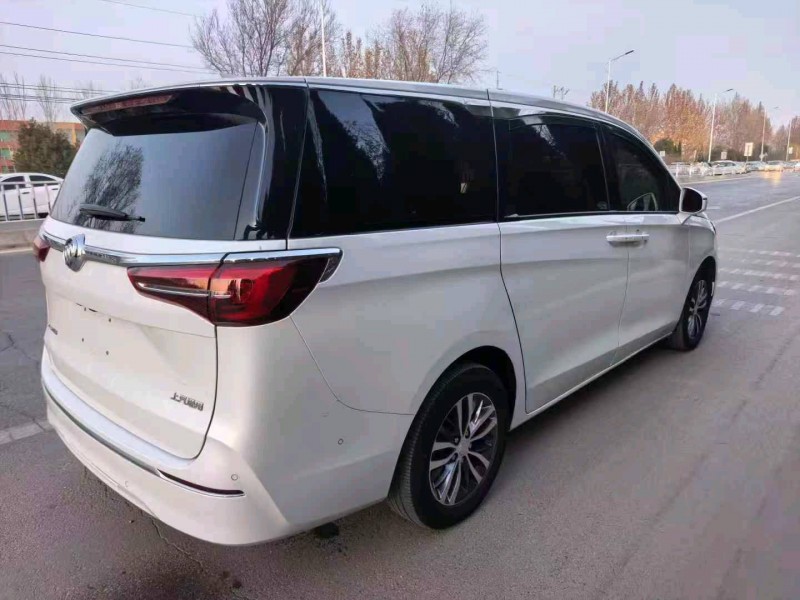 滨州21年别克GL85