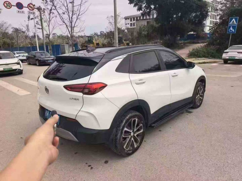 南宁20年别克昂科拉7