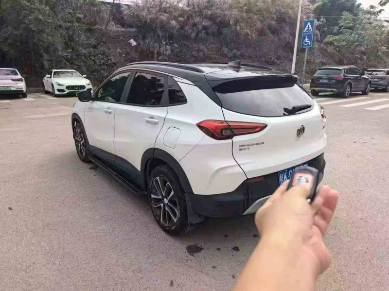 南宁20年别克昂科拉8