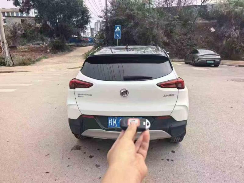 南宁20年别克昂科拉9