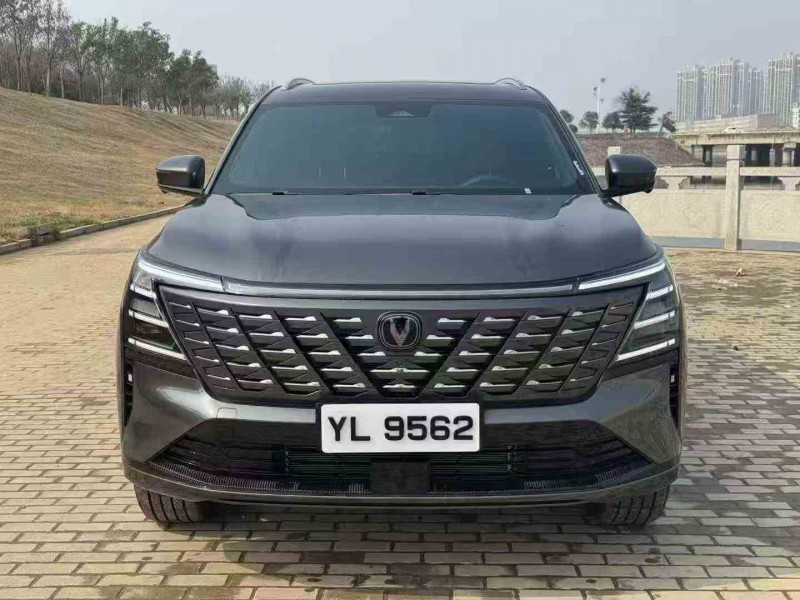 洛阳25年长安汽车CS751