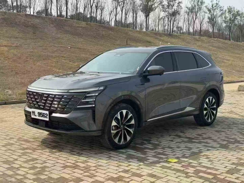 洛阳25年长安汽车CS752