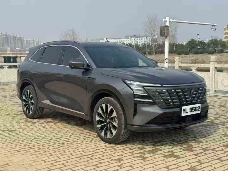 洛阳25年长安汽车CS753