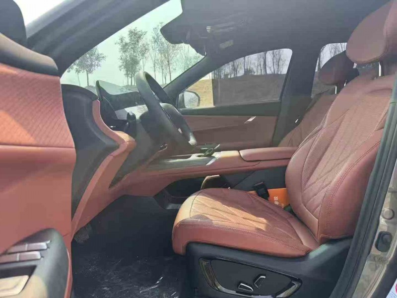 洛阳25年长安汽车CS754