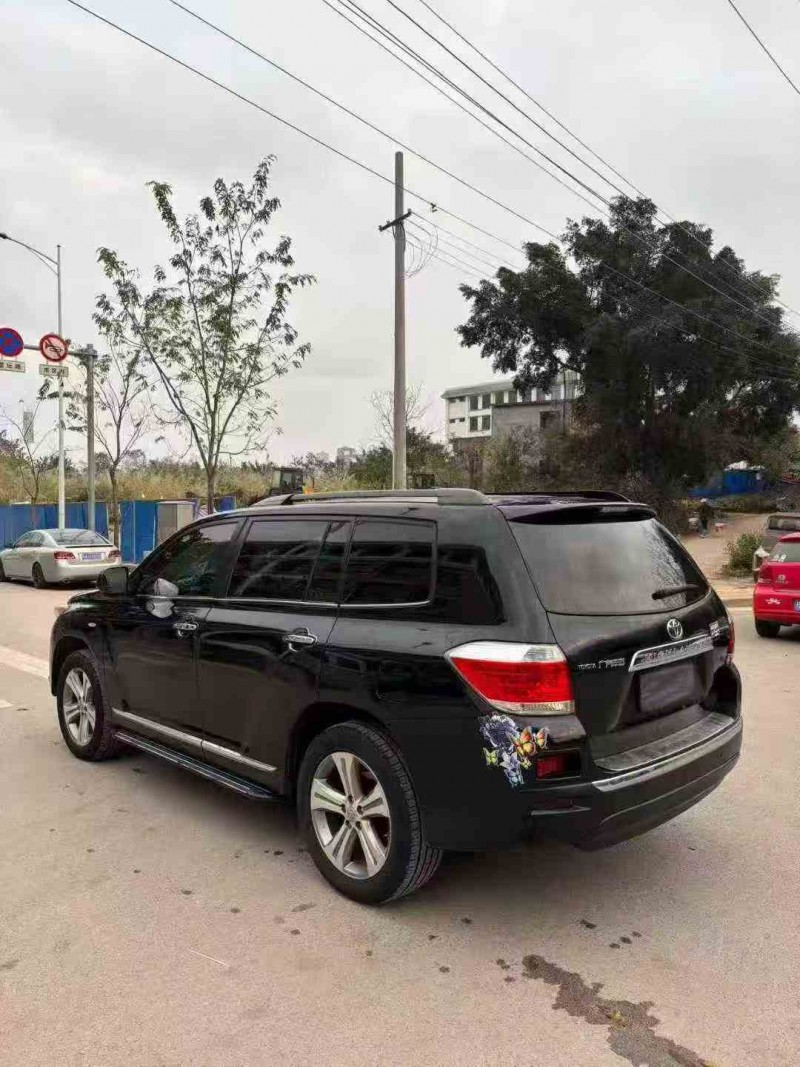 南宁13年丰田汉兰达8