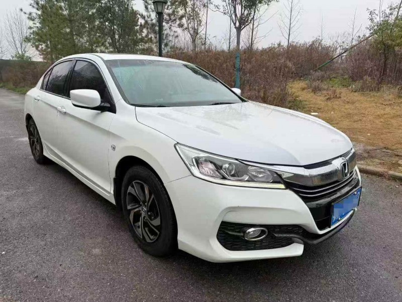 宜昌16年本田雅阁3