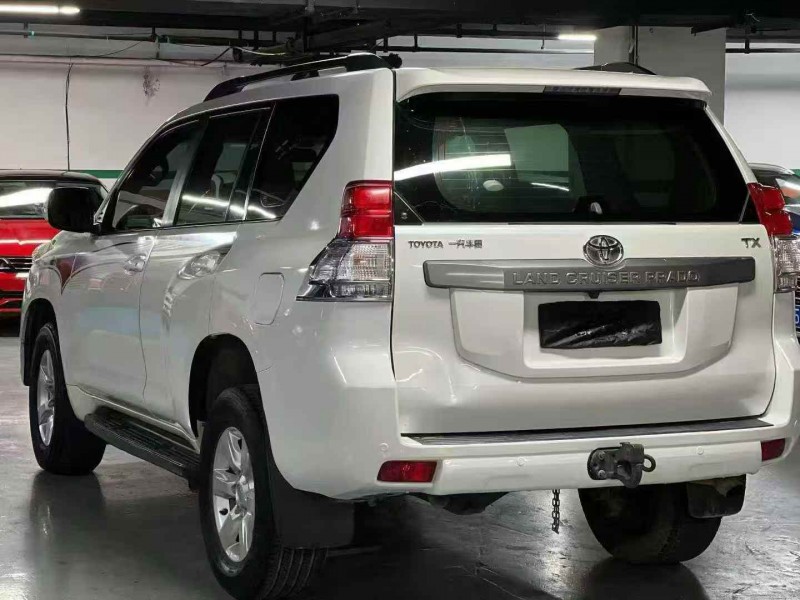 东营15年丰田普拉多8