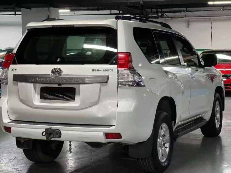 东营15年丰田普拉多9