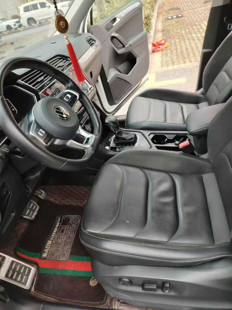 襄阳21年大众途观3