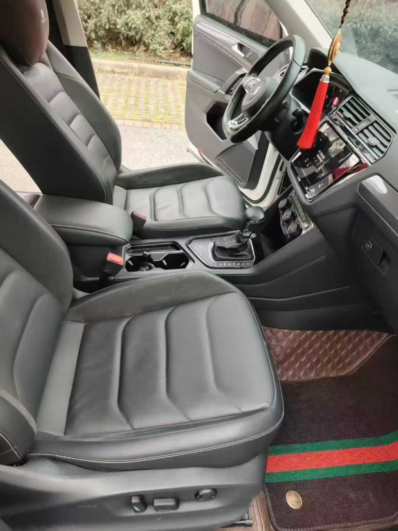 襄阳21年大众途观6