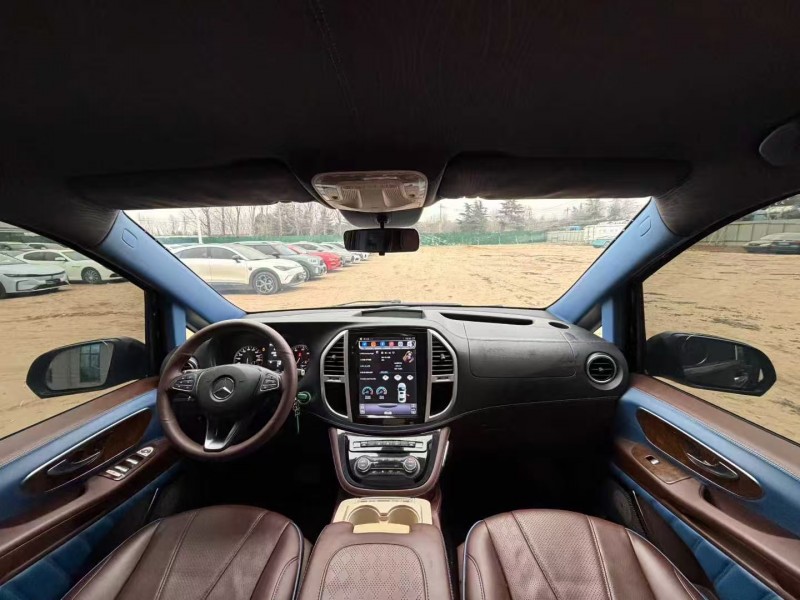 焦作19年奔馳威霆5