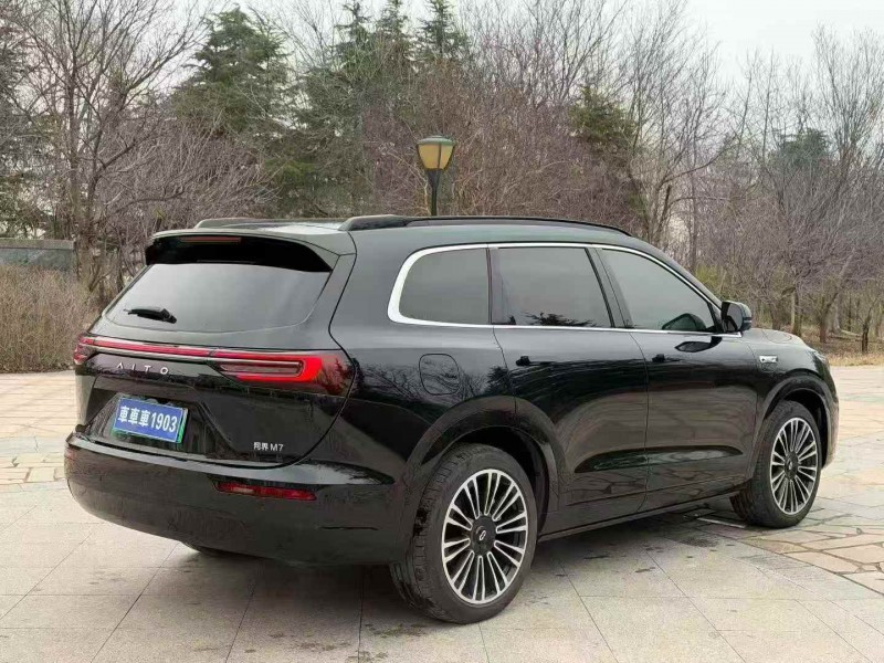 东营24年华为智选问界7