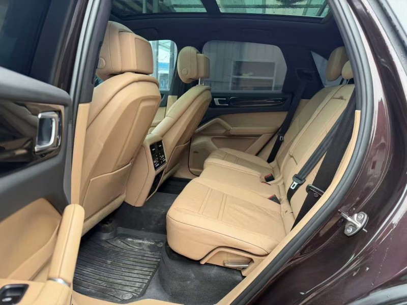 焦作19年保时捷卡宴4