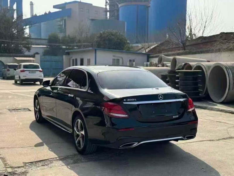 嘉兴17年奔驰E8