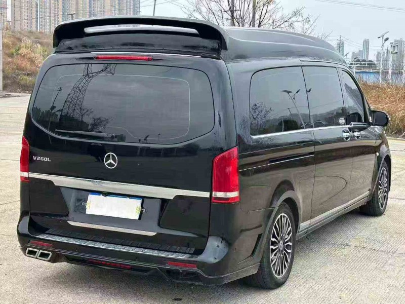 衡阳20年奔驰威霆8