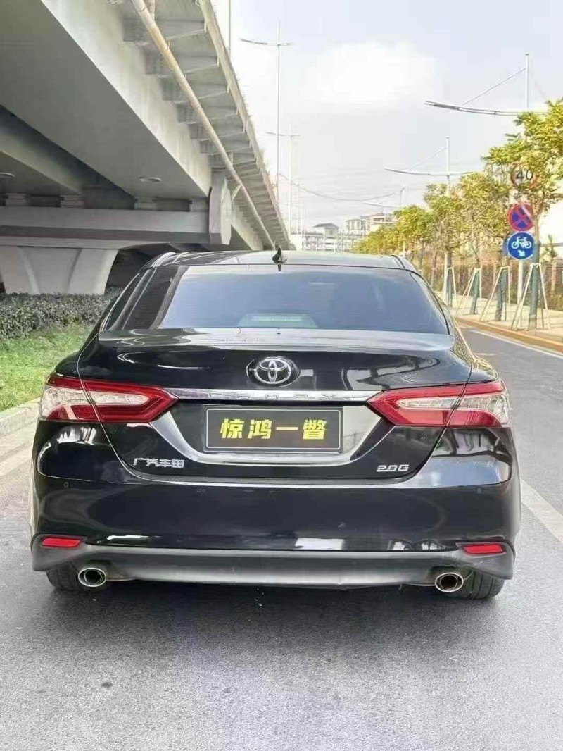 广州22年丰田凯美瑞9