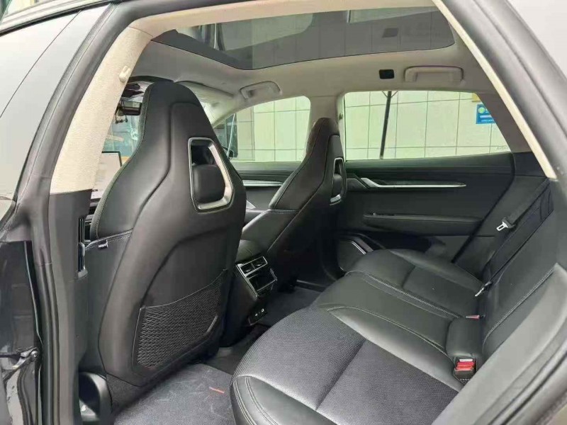 济南23年极氪汽车0016