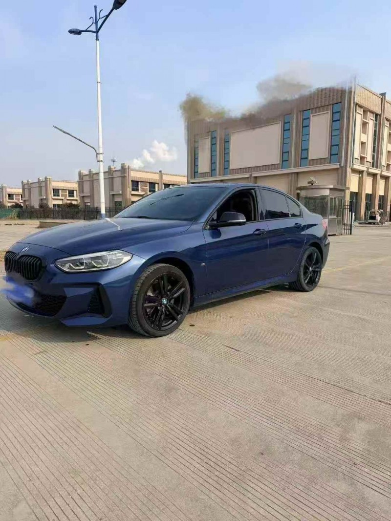 济南21年宝马1系3