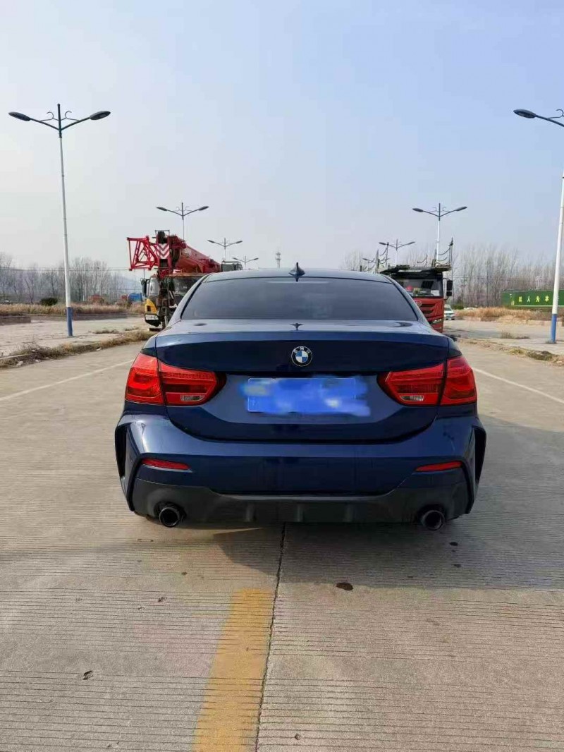 济南21年宝马1系8