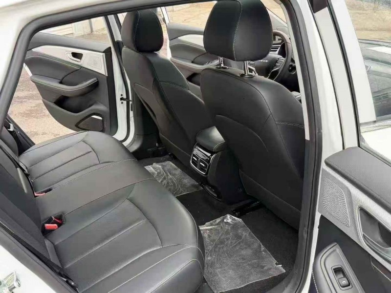 济宁26年荣威i65