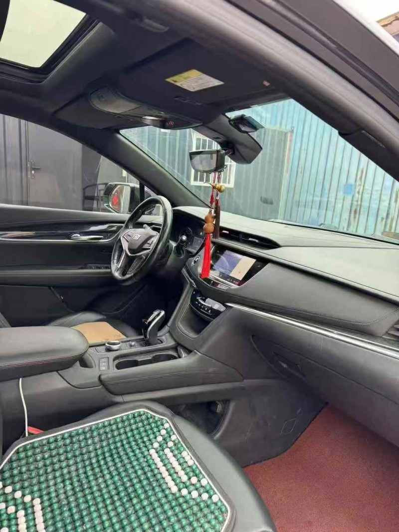 淄博20年凯迪拉克XT56