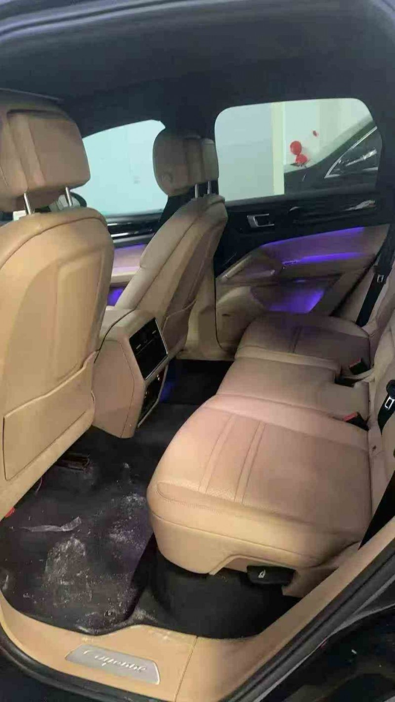 衡阳22年保时捷卡宴5