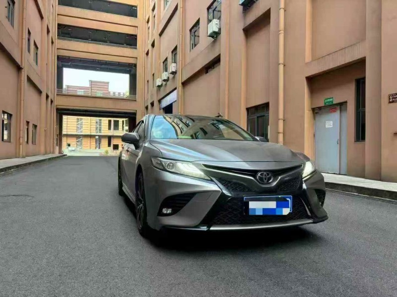 南京18年丰田凯美瑞3