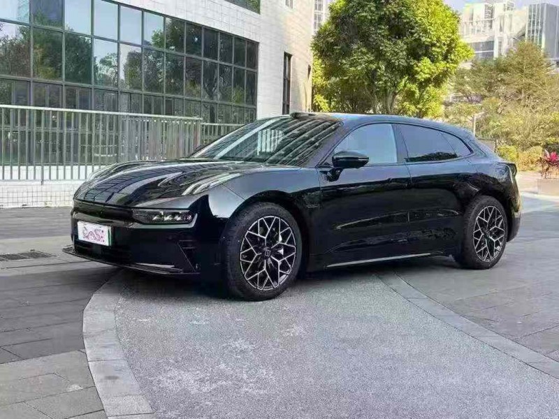 佛山25年极氪汽车0012