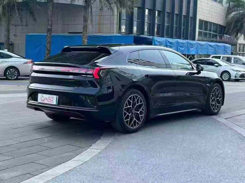 佛山25年极氪汽车0018