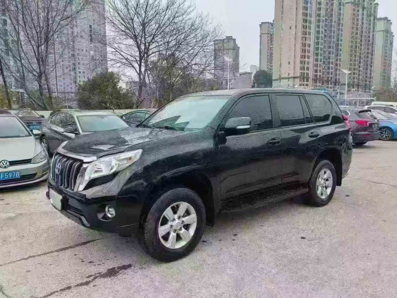 邵阳17年丰田普拉多3