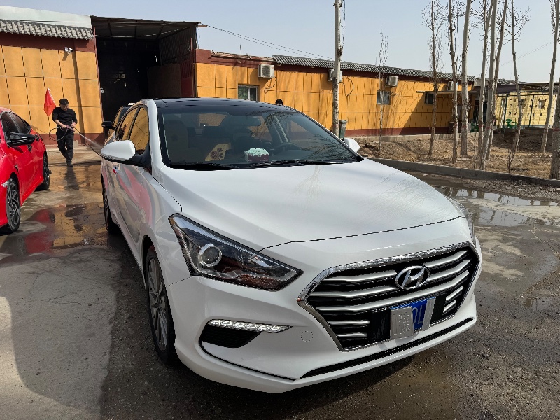 阿克苏19年现代名图2