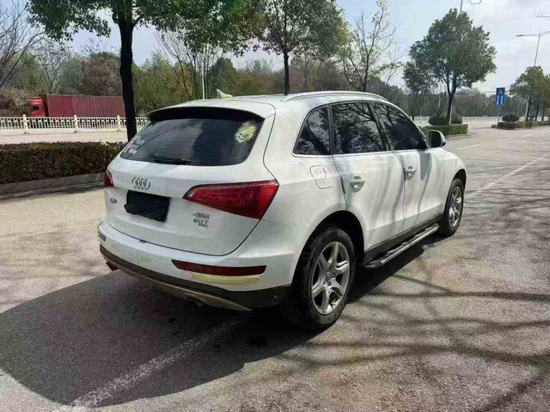 邵阳12年奥迪Q57