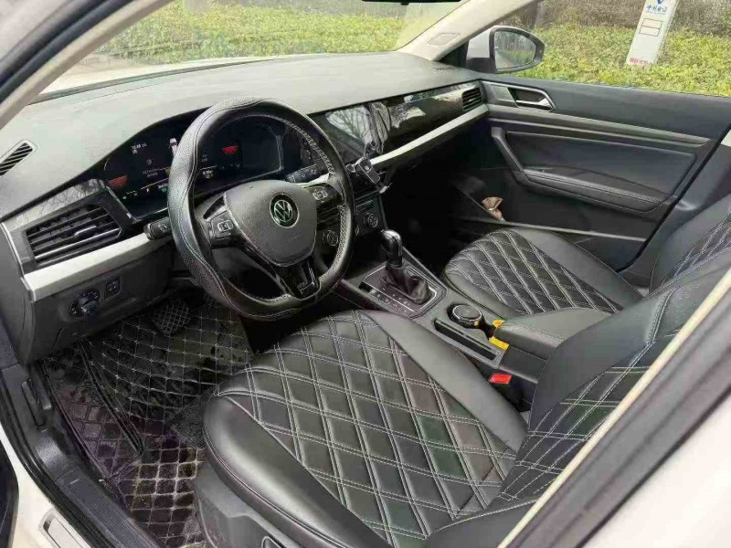 邵阳21年大众朗逸4