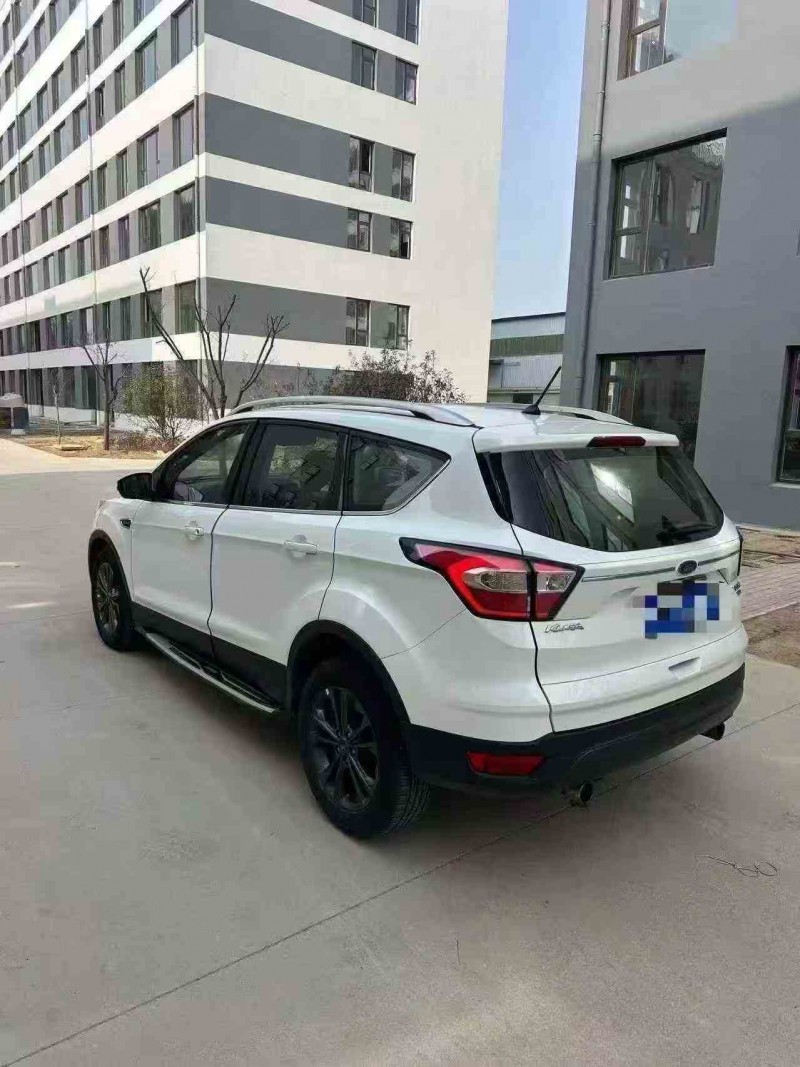 枣庄19年福特翼虎8