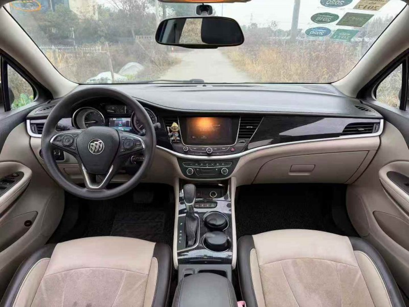 湖州15年别克威朗4